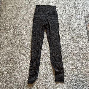 Lululemon Align Pant 28” Sz 2 in Wild Thing Brown Print